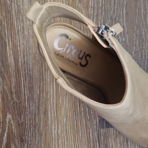 Circus by Sam Edelman Kammi Peep Toe Bootie - Picture 8 of 8